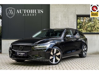 Volvo V60 T8 Ultra Dark B&W 360c Pano HUD Massage ACC 19''