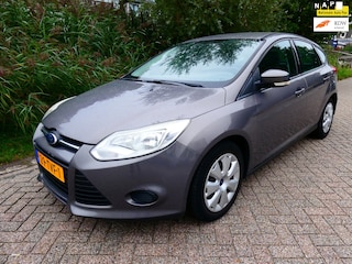 Ford Focus 1.0i 101pk Trend 5-deurs Airco Cruise Navi EXPORT? INRUILKOOPJE