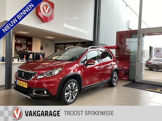 Peugeot 2008 1.2 PureTech Blue Lease Allure,Automaat,Navigatie,Parkeerassistent,Panoramadak,Climate&Cruisecontrol,Spraakbediening,Halfleder/Stof,Dakrail,16 Inch Lmv