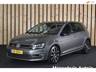 Volkswagen Golf 1.4 TSI ACT Highline 140 pk Trekhaak 18" PDC Clima Navi DSG Alcantara + Nwe APK