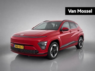Hyundai Kona Comfort Smart 64.8 kWh | Achteruitrijcamera | Parkeersensoren | Apple Carplay/Android Auto | Adaptieve Cruise Control | Stoelverwarming | Stuurverwarming |
