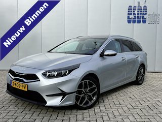 Kia Ceed Sportswagon 1.0 T-GDi ExecutiveLine Panoramadak Camera JBL Audio Stoelverwarming Stuurverwarming Parkeersensoren Extra getint Glas Navigatie Carplay Android Auto 17 Inch Velgen NL Auto