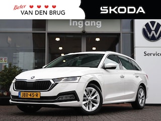 Skoda Octavia Combi 1.4 TSI 204 pk DSG iV PHEV Style | Trekhaak | ACC | Stoel + Stuurverwarming | Led Matrix | Elektrische Klep | Camera | SmartLink |