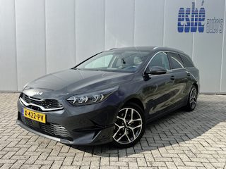 Kia Ceed Sportswagon 1.0 T-GDi ExecutiveLine Panoramadak Camera JBL Audio Stoelverwarming Stuurverwarming Parkeersensoren Extra getint Glas Navigatie Carplay Android Auto 17 Inch Velgen NL Auto