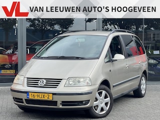 Volkswagen Sharan 1.8 Turbo Highline 7P | Nieuw binnen | Clima | Trekhaak