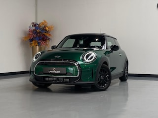 Mini Cooper 1.5 / Schuifdak / Navi / 2024 / fabrieksgarantie 02-2027