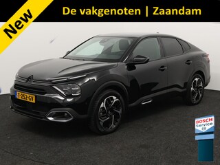 Citroën C4 1.2 Puretech Shine afnb Trekhaak, Apple Carplay/Android Auto, Cruise control adaptief, keyless entry/start, Parkeersensor voor/achter, Achteruitrijcamera Een luxe en stijlvolle sedan met een hoog comfortniveau en een ruim interieur. De krachtige en zuinige 1.2 PureTech-motor zorgt voor een soepele rijervaring, terwijl de rijke Shine-uitvoering