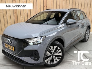 Audi Q4 40 Edition 77 kWh SoH 97,53% | Apple CarPlay/Android Auto | Climate & cruise control | Luxe lederen bekleding | Matrix LED verlichting | Parkeersensoren achter | Stoelverwarming voor
