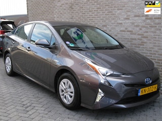 Toyota Prius 1.8 Aspiration - Achteruitrijcamera - Parkeersensor achter -