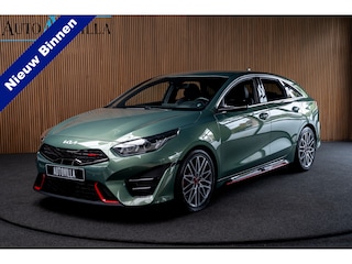 Kia ProCeed 1.6 T-GDi GT 204pk Leer Camera Memory seats Navi PDC ACC Stuur- & stoelverwarming (voor & achter) Elektr. bedienbare achterklep Climate C. Cruise C. Keyless Entry & Go LM velgen Comfort-pakket BTW auto!