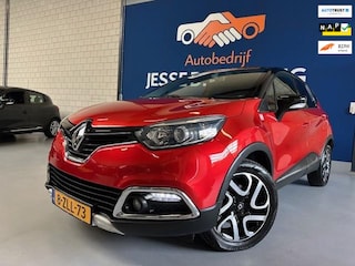 Renault Captur 1.2 TCe Helly Hansen Automaat/ bj.2015/ kleur: rood/ NAP met 136.082 km.en APK tot 10/2027/trekhaak/navigatie/leder