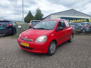 Toyota Yaris 1.3-16V VVT-i Sol !! AIRCO + BOEKJES + 100 DKM !!
