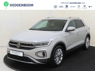 Volkswagen T-Roc 1.5 TSI Life | Trekhaak | Achteruitrijcamera | Digital cockpit Pro | Keyless | Adaptieve cruise control | Dodehoekdetectie | Stoel- en stuurwielverwarming | Elektrische kofferklep |