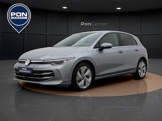Volkswagen Golf 1.5 eHybrid Style | Camera | Side Assist | ERGO Stoel | ACC | Spiegelpakket | 17'' |