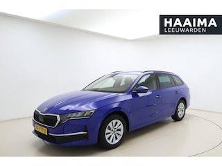 Skoda Octavia Combi 1.5 TSI MHEV Business Edition Automaat | Trekhaak wegklapbaar | Navigatie | Stoel & Stuurverwarming | Extra getint glas | Electrische achterklep
