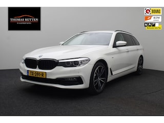 BMW 5-serie Touring 520i High Executive 2018 | Navigatie | Stoel & Stuurverwarming | Achteruitrij Camera | Elektrisch Verstelbare Stoelen | Cruise Control | Nationale Autopas