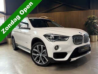 BMW X1 sDrive20i Executive M-PAKKET AUTOMAAT | LEDER | NAVIGATIE |