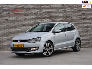 Volkswagen Polo 1.4-16V Highline * 5 DEURS * AIRCO * CRUISE CONTROLE * APK 2027 *
