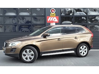 Volvo XC60 3.0 T6 AWD Summum | GOED ONDERHOUDEN | TREKHAAK | STOELVERWARMING | CAMERA