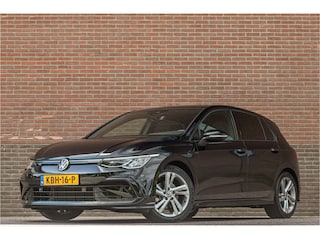 Volkswagen Golf 1.5 eTSI R-Line, Stoel & Stuurverwarming, Navigatie, Alcantara, Adaptive Cruise, Carplay, PDC.