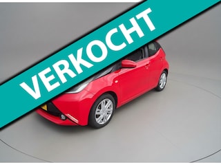 Toyota Aygo 1.0 VVT-i x-wave, Open dak, Trekhaak, Cruise, Airco, LM, Lage kms, NAP