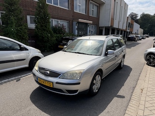 Ford Mondeo Wagon 1.8-16V Ambiente