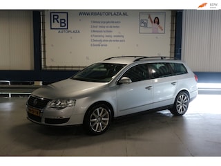 Volkswagen Passat Variant 2.0 FSI 1e EIGENAAR + ORG NED + NAP + SUPER NETJES ! ! !