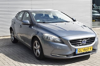 Volvo V40 2.0 D2 KINETIC Business / CLIMA / APK 12-2026 /