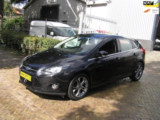 Ford Focus 1.0 EcoBoost Titanium 182 d km nap airco nieuwe apk