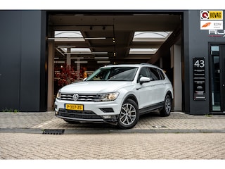 Volkswagen Tiguan 2.0 TDI 4Motion Highline Business R|Pano|Dyna-Audio|Massage|Acc|Line-Assist|Trekhaak