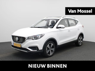 MG ZS EV Luxury 45 kWh Aut. | Panoramadak | Lederen bekleding | Navigatie | Parkeer camera | Apple carplay | Stoelverwarming