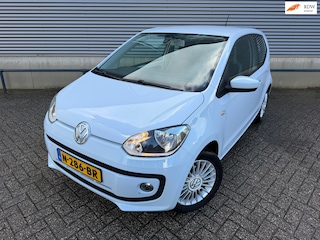 Volkswagen Up 1.0 high up!