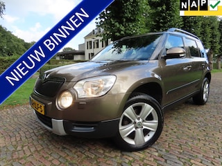 Skoda Yeti 1.2 TSI Elegance Ecc Cruisecontrol Panoramadak Pdc Lm Velgen Dakrails Trekhaak***Apk t/m 20-8-2027***