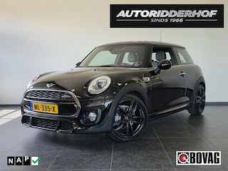 Mini Cooper 1.5 Kings Cross | Orig. NL | JCW | Keyless | Stoelverwaming | Harman Kardon | 18'' LMV |