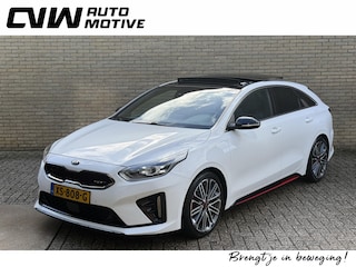 Kia ProCeed 1.6 T-GDI 204pk GT-line Automaat | Panoramadak | Trekhaak afneembaar | Camera | Adaptieve cruise | Lane assist | Apple CarPlay / Android Auto | Stoel&stuurverwarming | JBL sound | 18 inch velgen | Half leder | Keyless | LED | DAB | Volledig onderhouden