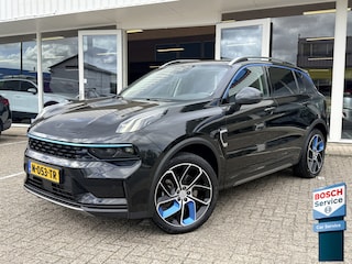 Lynk & Co 01 1.5 | Automaat | SOH  | PDC + camera | Adapt. Cruise | Apple/Android | Pano |  Keyless | Infinity