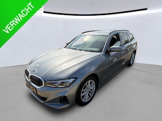 BMW 3-serie Touring 318i NL-AUTO | PANODAK | BMW Curved Display, iDrive 8