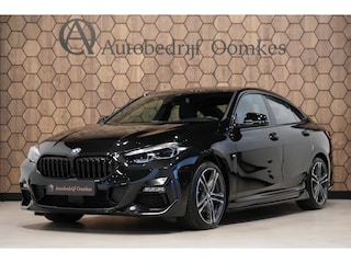 BMW 218i High Executive *M-Pakket* 91dkm M-Sportinterieur/Navigatie |Recent Beurt Gehad|