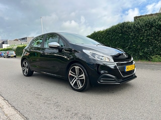 Peugeot 208 1.2 PureTech Active Automaat/NAP/Hagelschade