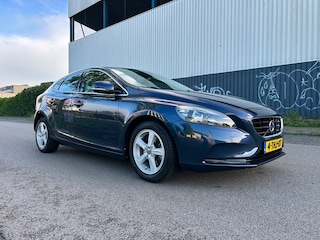 Volvo V40 1.6 T2 Momentum Navi/Stoelverwarming/Bluetooth/Trekhaak