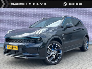 Lynk & Co 01 1.5 Plug-in Hybrid | Trekhaak | Panorama dak | Adaptieve cruise control | Stoelverwarming | 20" |