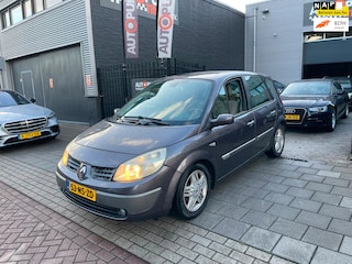 Renault Scénic 2.0-16V Expression Luxe Trekhaak Airco NAP APK