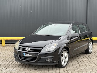 Opel Astra 1.8 Cosmo TREKHAAK