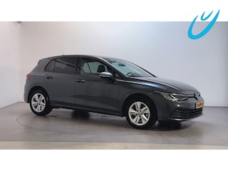 Volkswagen Golf 1.0 TSI 110pk Life Business Sfeerverlichting Alcantara Navigatie Stoelverwarming