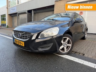 Volvo V60 1.6 D2 Kinetic AUTOMAAT CLIMA NAVI HANDEL PRIJS