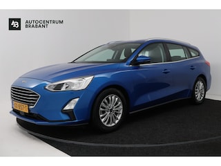 Ford Focus Wagon 1.5 EcoBoost Titanium Business (STOEL/STUUR VERWARMING, TREKHAAK, NAVIGATIE, PARKEERSENSOREN)
