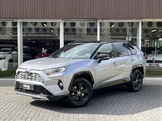 Toyota RAV4 2.5 Hybrid Bi-Tone | Trekhaak, 18 inch, Parkeersensoren, Stoel + Stuurverwarming, LED, Apple CarPlay/Android Auto