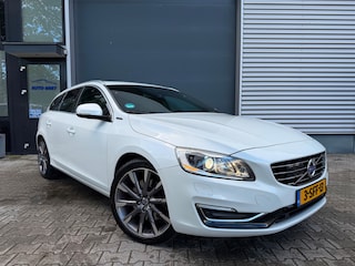 Volvo V60 2.4 D6 AWD Plug-In Hybrid Summum | vol opties |
