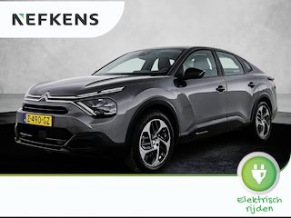 Citroën C4 Ë-C4 X You 50 kWh 136pk | Accu 99% | Lage kilometerstand | Navigatie via Apple Carplay / Android Auto | Achteruitrijcamera | Climate Control | Cruise Control | Parkeersensoren | DAB+ radio | Armsteun | Stof/kunstlederen comfortstoelen | Volledig digitaal instrumentenpaneel | Adaptief demping systeem | 18” lichtmetalen velgen |