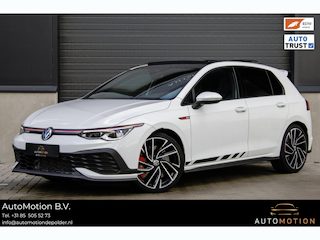 Volkswagen Golf 2.0 TSI GTI Clubsport PANO CAMERA IQ LIGHTS STOELVERWARMING 19 INCH SFEER